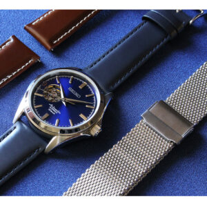 セイコー　バンビ９０周年記念時計　新品　替えベルト２本付き時計